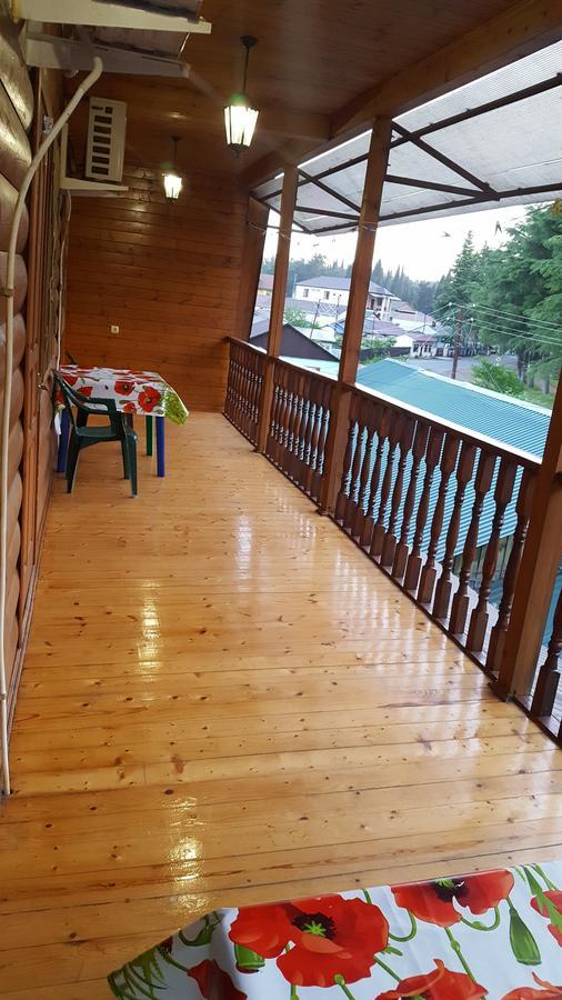U Iriny Hotel Pitsoenda Buitenkant foto