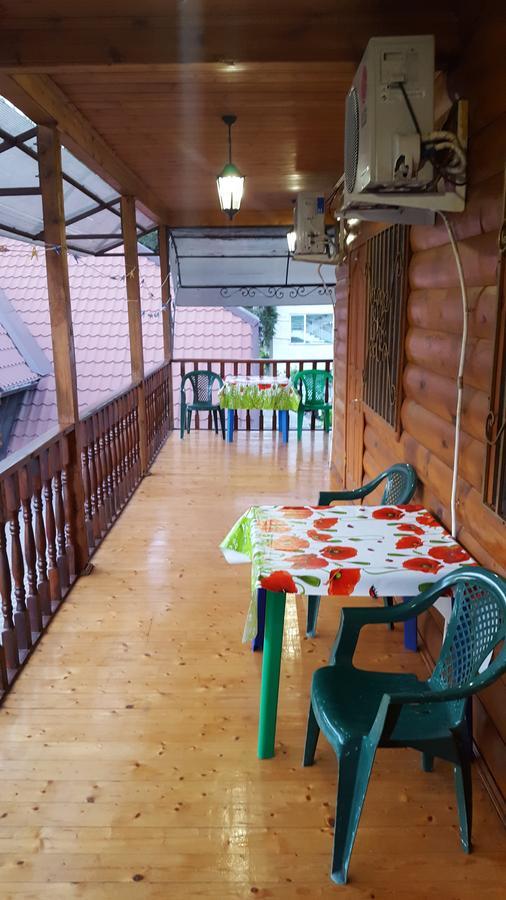 U Iriny Hotel Pitsoenda Buitenkant foto