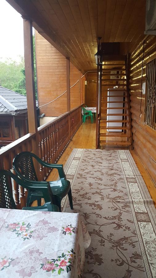 U Iriny Hotel Pitsoenda Buitenkant foto