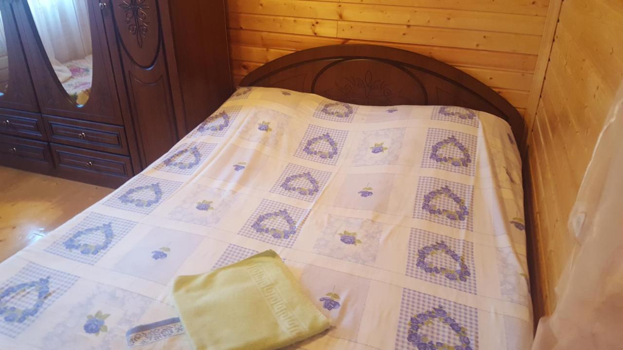 U Iriny Hotel Pitsoenda Buitenkant foto